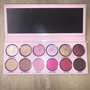 Kylie Cosmetics Makeup - KYLIE JENNER EYESHADOW PALETTE Kylie Cosmetics Makeup - KYLIE JENNER EYESHADOW PALETTE